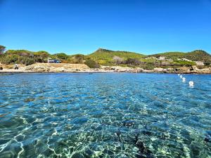 Ville delle Meduse - Sea View Villa, Near Beach in Porto Corallo