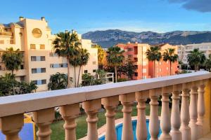 Attic Duplex Apartment with 4 terraces & 5 min walk to Beach