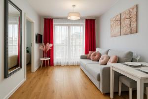 Sunlit Apartment Wola Business Center