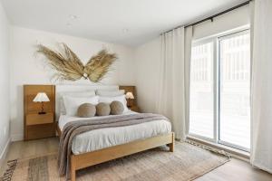 Tide House - Unit A Modern Seaside 1BD w Parking