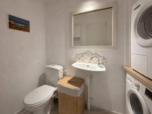 Appartement vue plage avec parking privé - FR-1-542-76