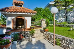 Bella Vista Apartments