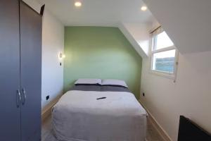 Studio - Near Regents Park - WiFi - Sleeps 2