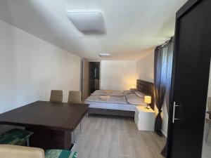 LUX Pool Villa Zamárdi
