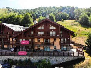 Chalet Adele - Pied de piste, appartement spacieux et confortable pour 6 MAE-4564