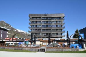 Résidence Oisans - Studio pour 4 entierement rénové ski aux pieds au coeur des Ménuires MAE-5514