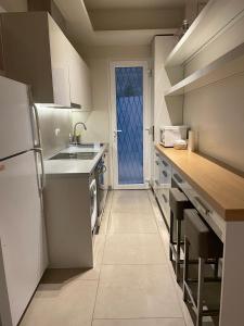 Modern Studio in the heart of Vouliagmeni