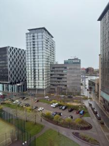 Stylish 1 Bed Apartment, 15 Mins to Old Trafford