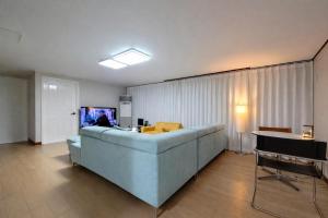 a comfortable and stylish house in the city center