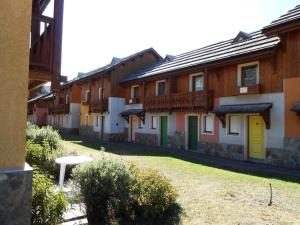 Chalets Jardin Alpin - Chalet mitoyen vue dégagée· proche pistes et base loisirs lété · idéalement situé MAE-4874