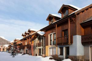 Chalets Jardin Alpin - Chalet mitoyen · proche pistes et base loisirs lété · idéalement situé MAE-5024