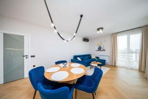 Modern & Stylish 2BD - 2BA Apartment by Flat Mаnager