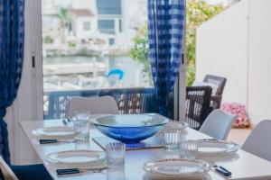 WELCS APARTAMENTO 338 EMP con terraza y parking