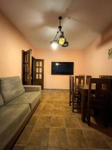 Chalet con piscina privada Lugar tranquilo con Palmeras