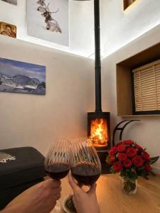 Chalet Charm - Private Mountain Retreat with Sauna, Jacuzzi & Kids Playroom