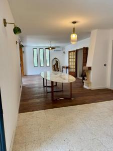 Maison neuve de haut standing en pleine campagne