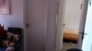 Lisbon nice cousy room