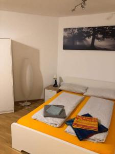 Schönefeld 15 - BER, 25 min to TESLA & 20 km to trendy neighborhood