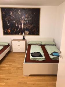 Schönefeld 15 - BER, 25 min to TESLA & 20 km to trendy neighborhood