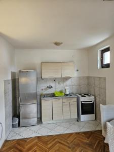 Silver Apartments