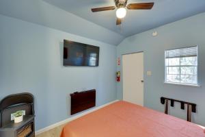 Gem Mine and Hike! Unique Stay in Ouachita Mountains