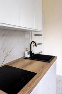 Nowe luksusowe Apartamenty z WANNĄ PREMIUM MANUFAKTURA-Orientarium ZOO-Aquapark Fala-Prywatny na wyłączność - w pełni wyposażony apartament -Blok, Niskie piętro, ZAMYKANY PARKING NA PILOTA - Cisza i spokój - Prywatność - Doskonała lokaliz