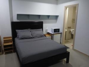 Bourbon Street Apts off Red Street - Room 33B