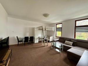 JustInRent Next by Gallery 3