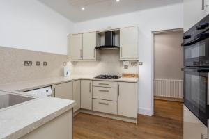 Seafield House - Donnini Apartments