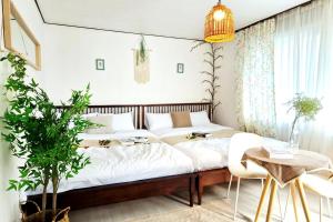 Seoul 5min to Metro 4 Queen Beds - Near Yeouido & Yongsan