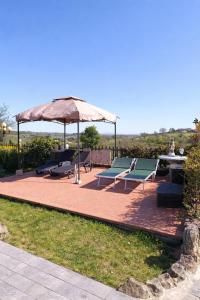 Il Casale di Lucullo-Holiday Home with Pool and Spa-