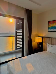 Amber Sea View Studio