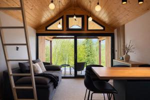 Dushka Mountain Cabin