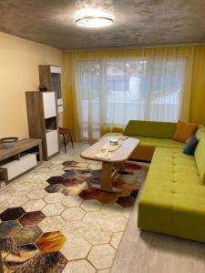 VHome by R&D