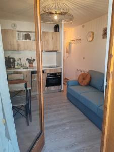 3apartment with terrace at the foot of the slopes