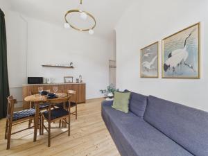 M9 City Centre apartments by Bnbverit