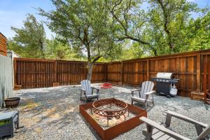 Contemporary Country Style Gem w BBQ & Swim Spa