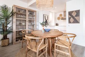 LM10BB- Modern Living with Large Sunny Terrace