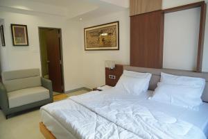 Nayaks Sujay - Experience the Divine Comfort