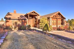 Golfer’s Getaway in Show Low: Twin Townhomes!
