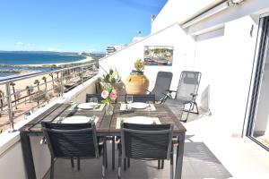 Rnet - RHC 2712 Roses Holiday Center