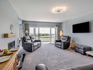 3 Bed in Dumfries oc-96066