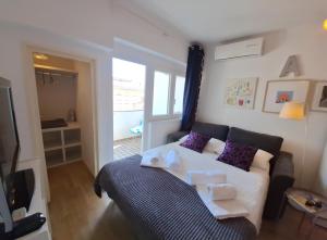 Perfect Location Split Center Apartments