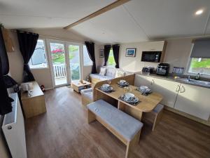 Seaside View Caravan in Polperro