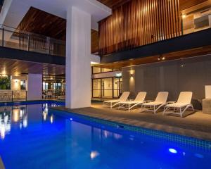 Prime 2BR Location Pool Parking BCT 1004