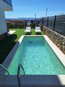 Modern Apartment Near Beach - Pool and Terrace