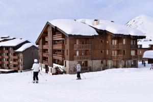 Résidence Aigue-marine - Appartement tout confort · Skis aux pieds · Vue vallée MAE-3794