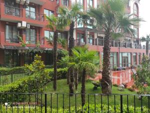 Beachfront apartment in Chateau Marina