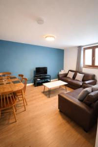 Cosy Town Centre House, Close to Uni and Hospital