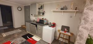 Ruhiges Apartment mit Garten & Terrasse, Parkplatz